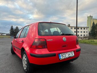 Volkswagen Golf IV 1.4i - 4