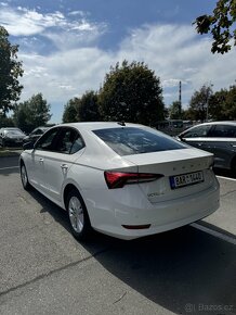 Přenecháme na splátky vůz Škoda Octavia Ambition plus všem - 4