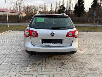 VW Passat B6 2.0 TDI 103kW manuál 4x4 NAVI,STK 2027 - 4