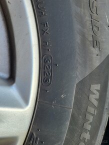 Prodám zimní sadu pneu 235/60R16 - 5x108 - 6,5Jx16H2 - 4