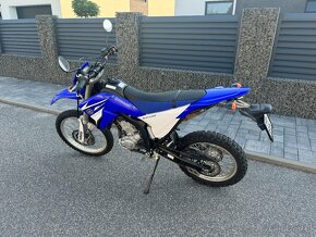 Yamaha WR 250R 23kw najeto 6500km 1 majitel - 4