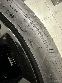 Letní pneu 245/40 R19 - 275/35 R19 - 4