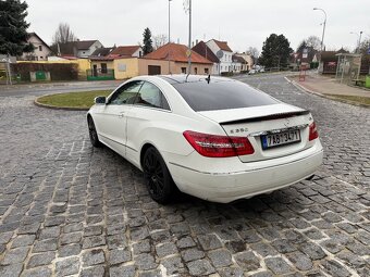 Mercedes-Benz Třídy E, E Coupe 350 CDi - - 4