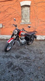 Royal Enfield classic 350 chrome red - 4