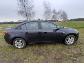 Chevrolet Cruze 1,6 83 kw benzín,12/2009, 151 tkm - 4