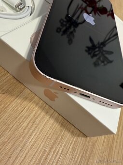 iPhone 13 128GB Růžový - 4