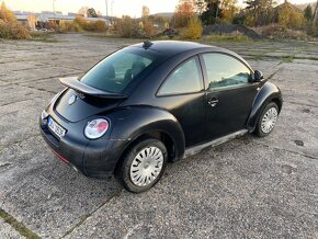 Prodam  VW NEW BEETLE 2.0i 85Kw - 4