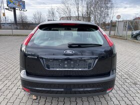 Ford Focus 2.0i 107 kW Titanium - 4