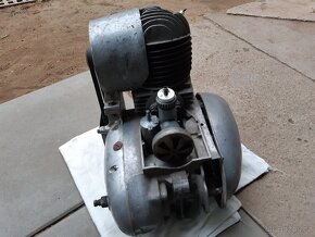 Motor CZ 175 prase - 4