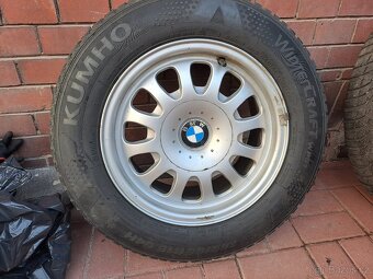 Zimní pneu + disky KUMHO Wintercraft 205/65 R15 - BMW E39 - 4