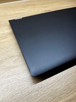 Lenovo Yoga 530 - 4