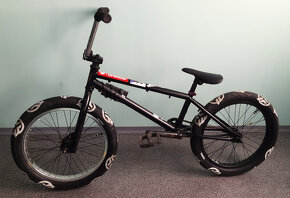 BMX kolo, rám 20.75, kola 20" - odolné, r. 2021. - 4