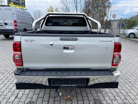 Toyota Hilux 2.5 D-4D 4x4 serviska, navi. - 4