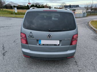 VW TOURAN 2.0 TDI 103kw DSG, r.v. 2008, NOVÁ STK, HIGHLINE - 4