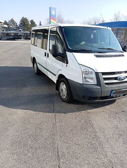 Prodám Ford transit v zachovalém stavu 9 míst - 4