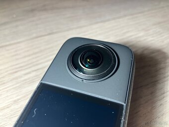 Insta360 X3 - 4