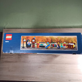 LEGO 10270 Knihkupectví - 4