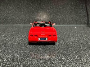 Chevrolet Corvette c5 cabrio 1/18 - 4