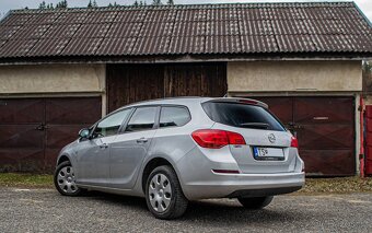 Opel Astra Sport Tourer ST 1.7CDTi ECOTEC 81kW M6 - 4