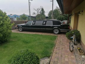 Lincoln Town car - 4