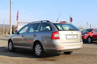 Škoda Octavia 1,6i 75KW, ELEGANCE, VÝHŘEVY, r.v. 2009 - 4