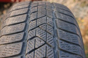 4ks zimních pneu PIRELLI 205/60R17 WINTER SOTTOZERO 3 93H - 4