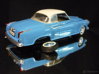 Borgward Isabella Coupe Revell 1/18 - 4