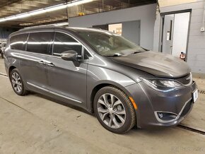 Chrysler Pacifica 2017 3.6 V6 - 4