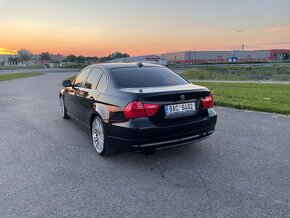 Bmw e90 330d facelift - 4