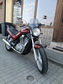 Suzuki VX 800 - 4