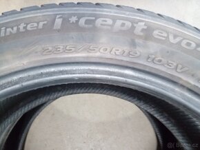 K prodeji 2 ks zimních pneu rozměr 235/50 R 19 - 4