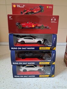 Modely Ferrari, BMW, FORD Shell - 4