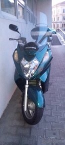 Honda Silver wing 650 - 4