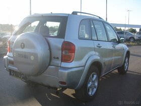 TOYOTA RAV4,2.0 D-4D,85KW,4x4,KLIMA,SERVISOVANÉ - 4