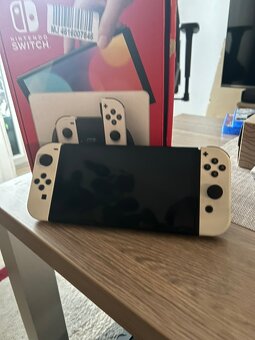 Nintendo switch OLED - 4