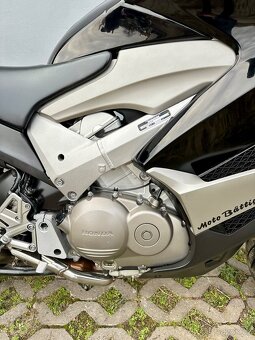 Honda vfr 800 crossrunner - 4