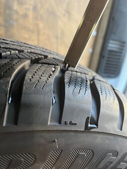 Bridgestone 215/65 R16 zimní LM001 99H - 4