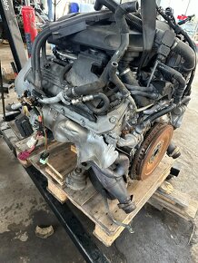 BMW S65B40A motor M3 E90 E92 E93 - 4