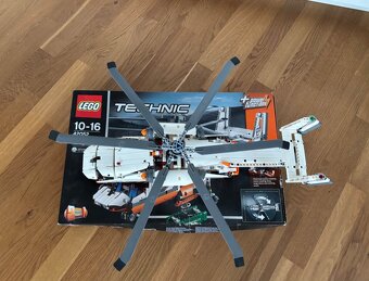 Lego Technic 42052 - 4