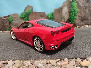 prodám model 1:18 ferrari f430 - 4