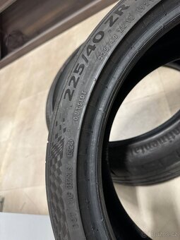 Continetal 225/40 R18 - 4