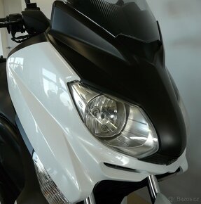 Yamaha X-max 250 ABS 2011 - 4