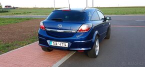 Opel Astra GTC - 4