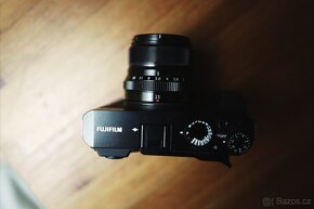 Fujifilm X-E4 s objektivem FUJINON 23mm f/2 (af) + hand grip - 4