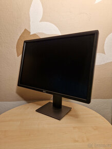 LCD monitor Dell ULTRASHARP model: U2412Mc - záruka - 4