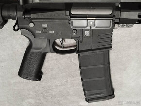 Delta Armory AR 15 Key Mod 10" s výbavou - 4