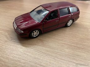 Model škoda Octavia kaden 1:43 - 4