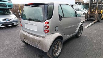 Smart FORTWO 0.7turbo 45kW rok 2002 - 4