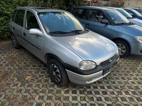 Prodám Opel Corsa 1,4 BA ,66 kW,r.v.1997, 5dveř.,automat - 4