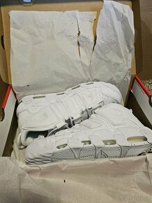 Nike uptempo 96 triple white  nové - 4